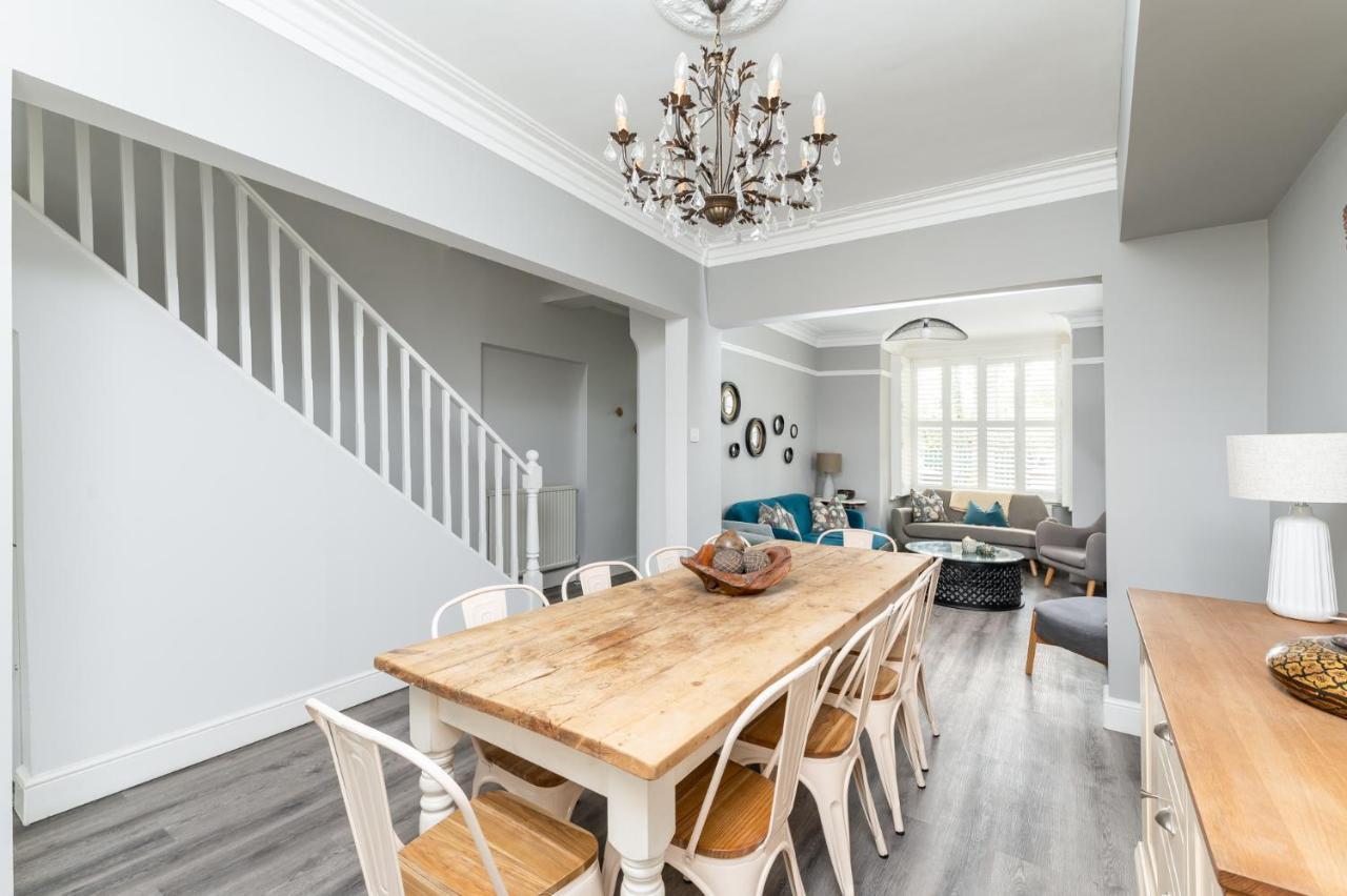 Villa Stunning And Modern 5 Bed House I Pass The Keys York Exterior foto